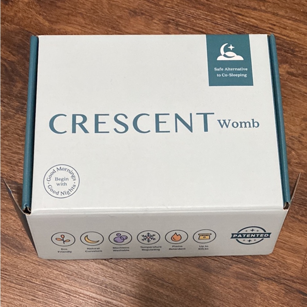 Crescent womb